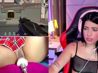 ValentinaGames's Live Sex Cam Show