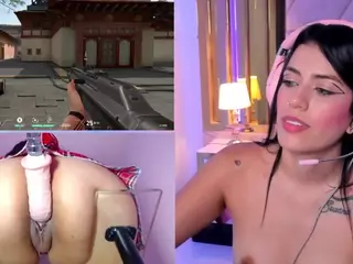 ValentinaGames's Live Sex Cam Show