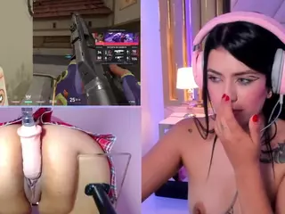 ValentinaGames's Live Sex Cam Show
