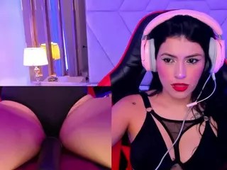 ValentinaGames's Live Sex Cam Show