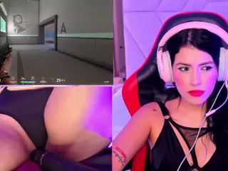 ValentinaGames's Live Sex Cam Show