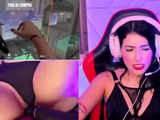 ValentinaGames's Live Sex Cam Show