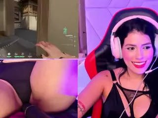 ValentinaGames's Live Sex Cam Show