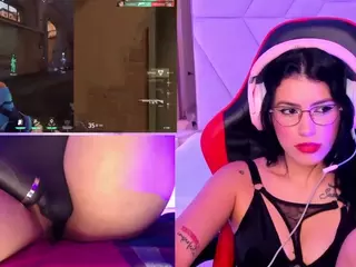 ValentinaGames's Live Sex Cam Show