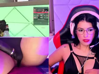 ValentinaGames's Live Sex Cam Show
