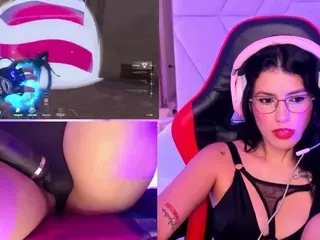 ValentinaGames's Live Sex Cam Show
