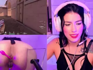 ValentinaGames's Live Sex Cam Show