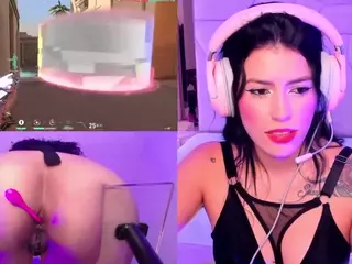 ValentinaGames's Live Sex Cam Show