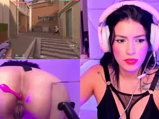 ValentinaGames's Live Sex Cam Show