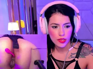 ValentinaGames's Live Sex Cam Show