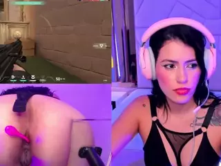 ValentinaGames's Live Sex Cam Show