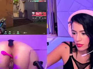 ValentinaGames's Live Sex Cam Show