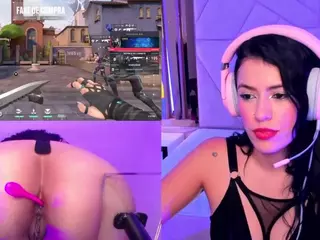 ValentinaGames's Live Sex Cam Show