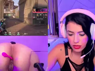 ValentinaGames's Live Sex Cam Show
