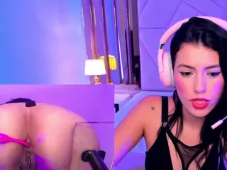 ValentinaGames's Live Sex Cam Show
