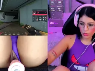 ValentinaGames's Live Sex Cam Show