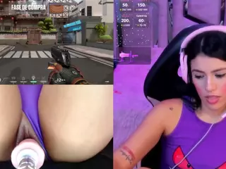ValentinaGames's Live Sex Cam Show