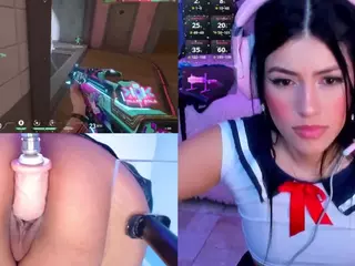 ValentinaGames's Live Sex Cam Show