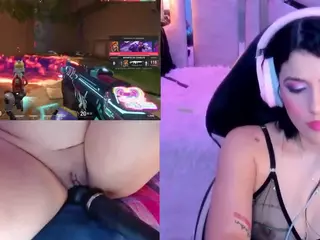 ValentinaGames's Live Sex Cam Show
