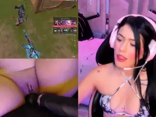 ValentinaGames's Live Sex Cam Show
