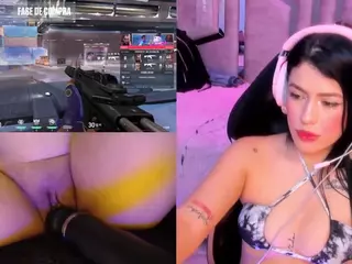 ValentinaGames's Live Sex Cam Show