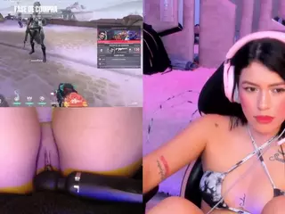 ValentinaGames's Live Sex Cam Show