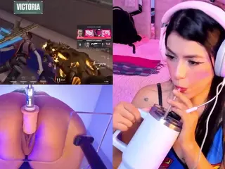 ValentinaGames's Live Sex Cam Show