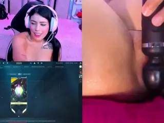 ValentinaGames's Live Sex Cam Show