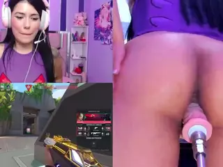 ValentinaGames's Live Sex Cam Show
