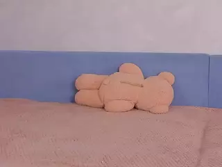 Amber-Aura's Live Sex Cam Show