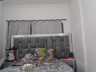 CarolineCardenas's Live Sex Cam Show