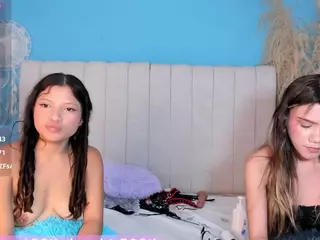 Chery-loving18's Live Sex Cam Show