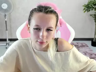 cute-luucy's Live Sex Cam Show