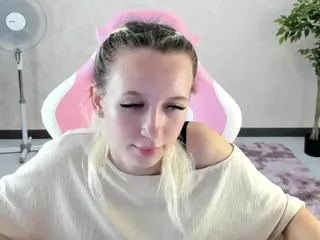 cute-luucy's Live Sex Cam Show