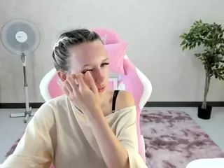cute-luucy's Live Sex Cam Show