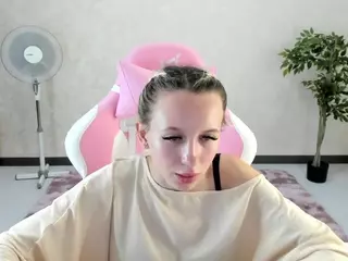 cute-luucy's Live Sex Cam Show