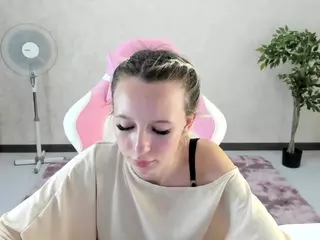 cute-luucy's Live Sex Cam Show