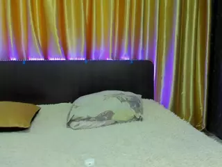 Diamond-Melanie's Live Sex Cam Show