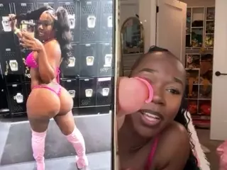 Lovely Dominatrix's Live Sex Cam Show