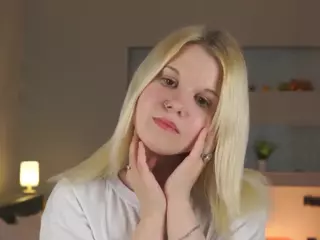 ElgaDanson's Live Sex Cam Show