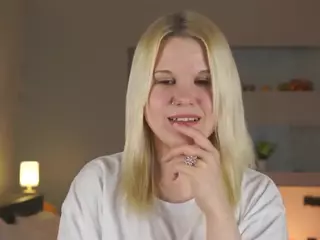 ElgaDanson's Live Sex Cam Show