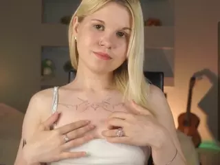 ElgaDanson's Live Sex Cam Show