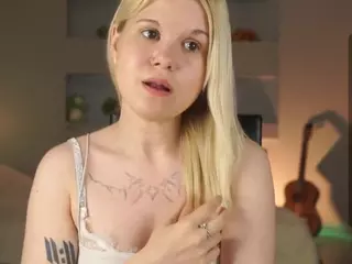 ElgaDanson's Live Sex Cam Show