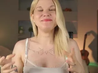 ElgaDanson's Live Sex Cam Show