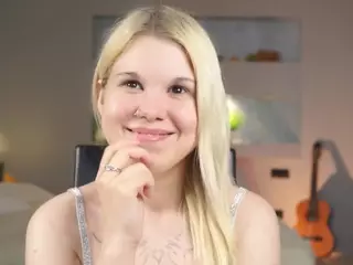 ElgaDanson's Live Sex Cam Show