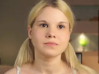 ElgaDanson's Live Sex Cam Show