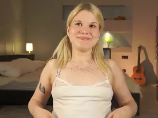 ElgaDanson's Live Sex Cam Show