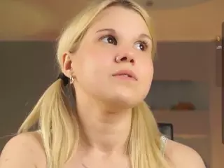 ElgaDanson's Live Sex Cam Show