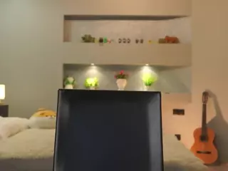 ElgaDanson's Live Sex Cam Show