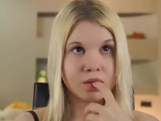 ElgaDanson's Live Sex Cam Show